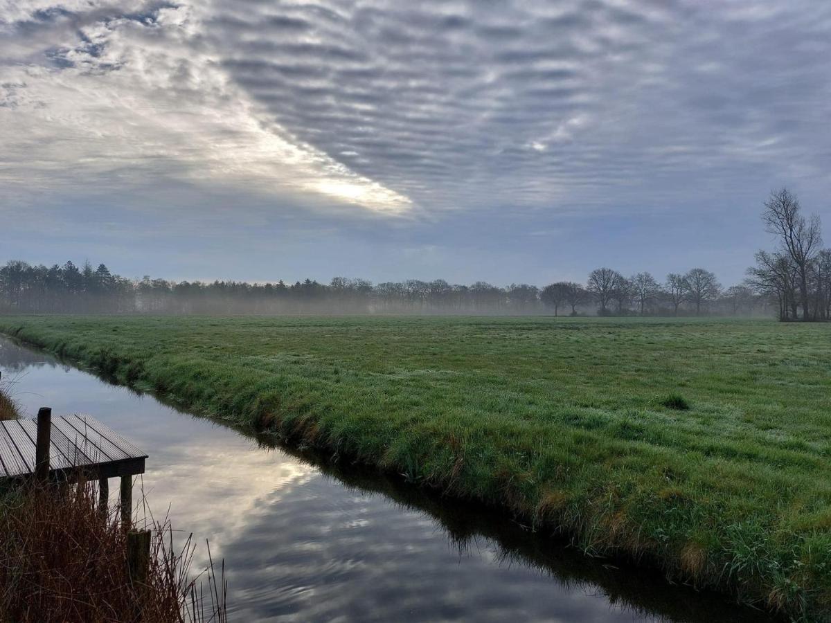 Pipowagens Bij Pannenkoekenrestaurant & Camping De Koppenjan 'Een Uniek Verblijf Met Kinderspeelboerderij' Jubbega-Schurega المظهر الخارجي الصورة