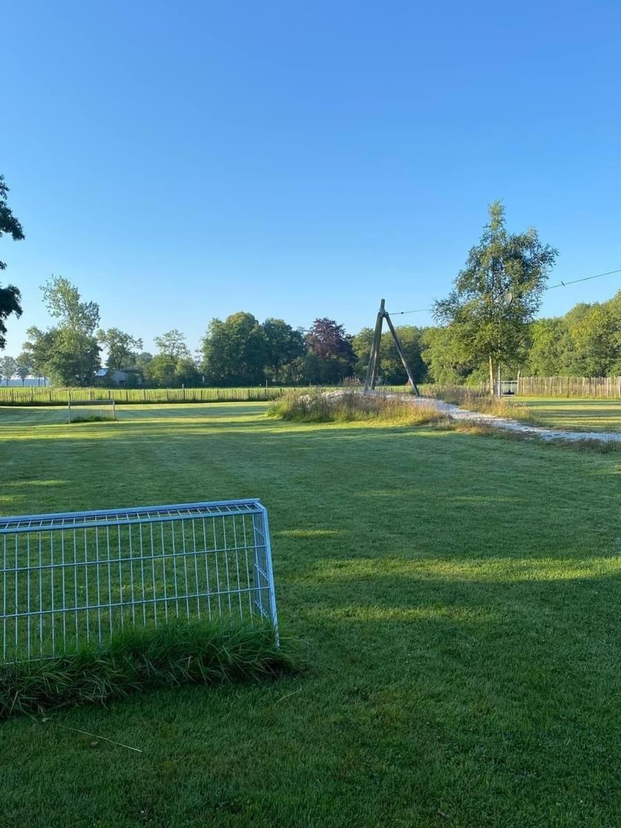 Pipowagens Bij Pannenkoekenrestaurant & Camping De Koppenjan 'Een Uniek Verblijf Met Kinderspeelboerderij' Jubbega-Schurega المظهر الخارجي الصورة